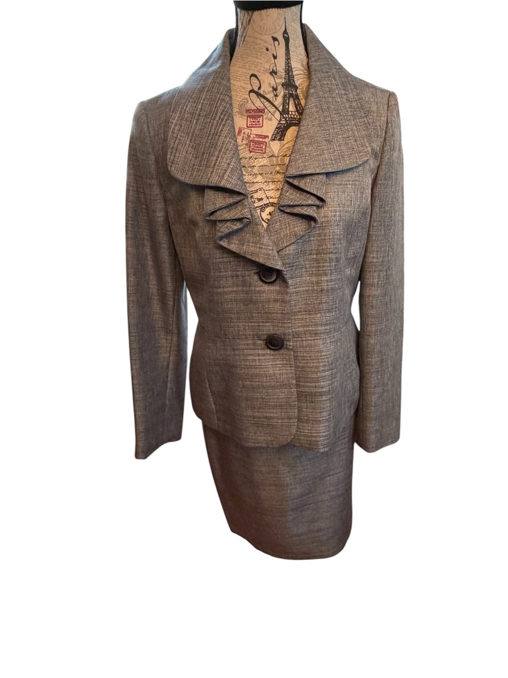 LeSuit Gray Blazer and Skirt